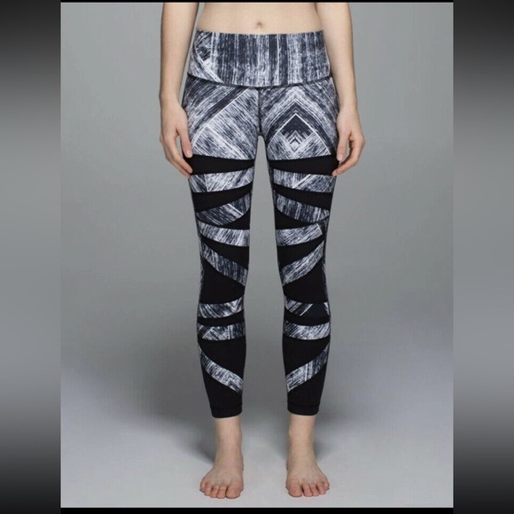 Lululemon Pants - Lululemon High Times Pant Heat Wave 7/8 Leggings Size 4 Limited Edition
